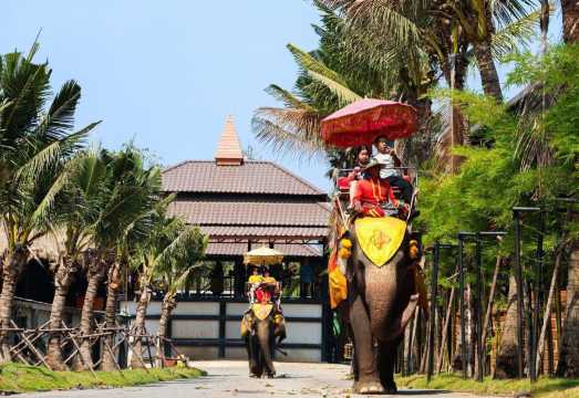 Damnoen Saduak Elephant Village: Elephant Ride - Shooting Range - ATV - Mini Racing - CHANG PUAK CAMP DAMNOEN SADUAK