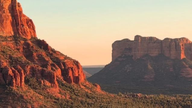 美國鳳凰城來回塞多納-紅岩州立公園-包車-精選