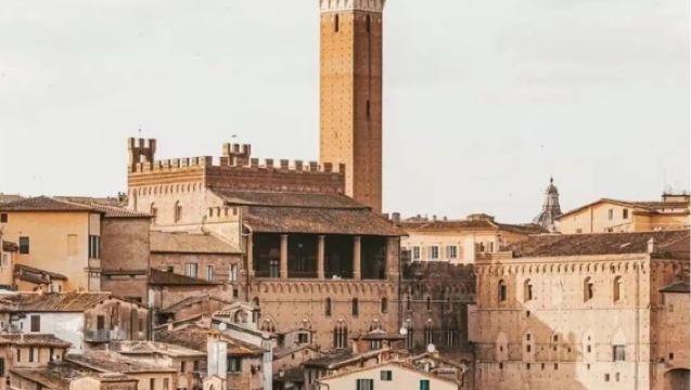 意大利托斯卡納包車定制遊【中文司機/行程免費定制/多種車型】