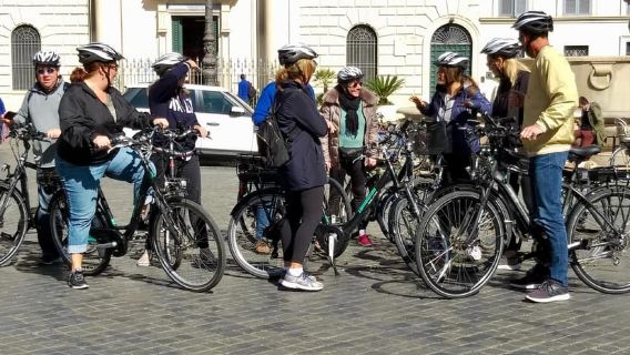 Highlights of Rome: E-bike Tour of the City with Gelato