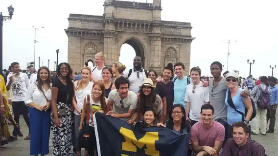 Bollywood Studio Tour with Slum & City Tour