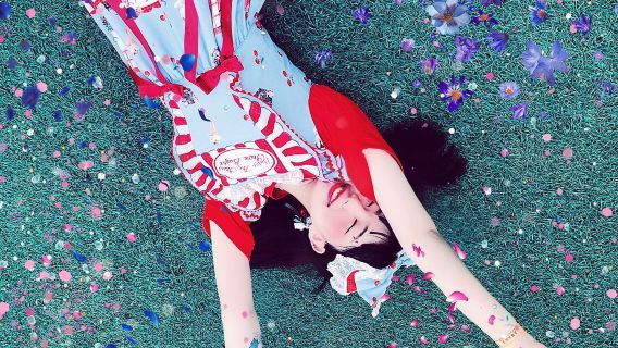 開封旅行写真【ウェディングフォトマイクロムービー航空写真/ウェディングフォト/メイクと衣料品&アクセサリー/カスタマイズチャーター車ガイド】