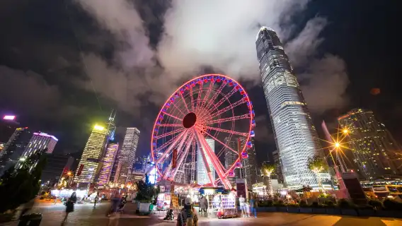 【香港一日遊-港式圍餐】太平山頂+星光大道+尖沙咀+維港夜景