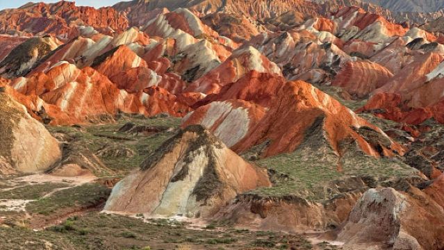 Lawatan separuh hari Zhangye Danxia Berwarna-warni: Pengangkutan untuk 6 orang + termasuk tiket masuk dan bas ulang-alik + pilihan waktu pagi atau petang