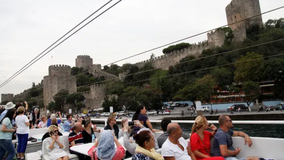 Istanbul: Hagia Sophia Museum / Church (Ayasofya), Du thuyền Bosphorus, Thánh đường Xanh, Chợ Lớn, Tour hướng dẫn nhóm nhỏ