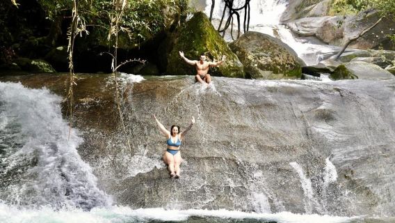 From Cairns: Waterfall Tour with Lunch