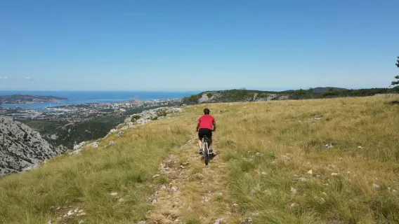 Trieste: Tur Jalan Kaki Dataran Tinggi dengan Rekaman Drone