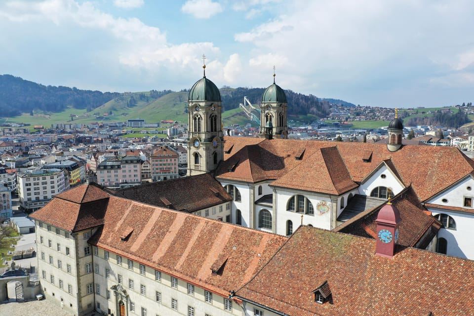 จากซูริก: Rapperswil, Einsiedeln, Lindt Home of Chocolate