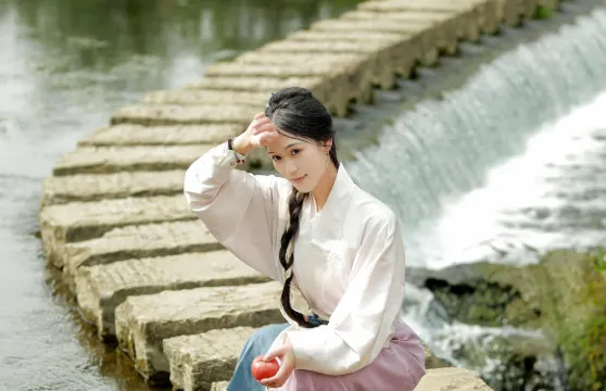 德江旅拍【龍塘壩沙河谷約拍街拍抓拍跟拍航拍多語言翻譯攝影師】