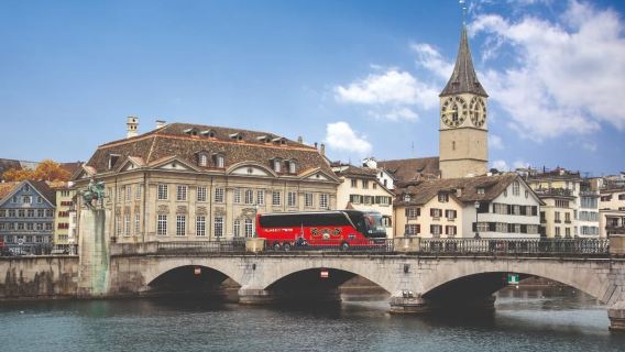 Zurigo: tour delle principali attrazioni della città in autobus con audioguida