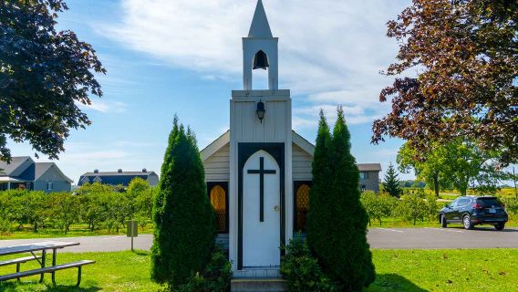 Niagara Falls + Living Water Wayside