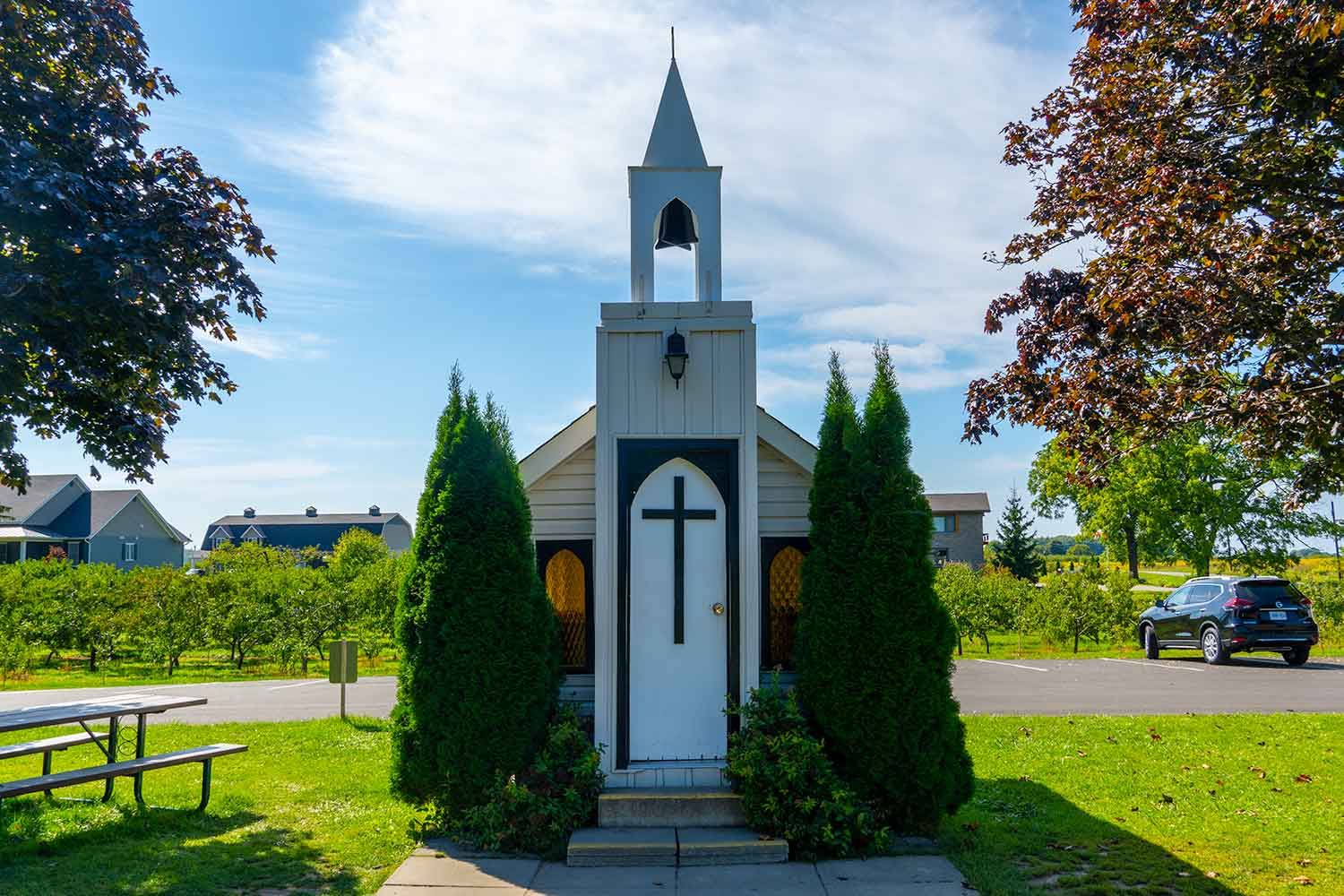 Niagara Falls + Living Water Wayside