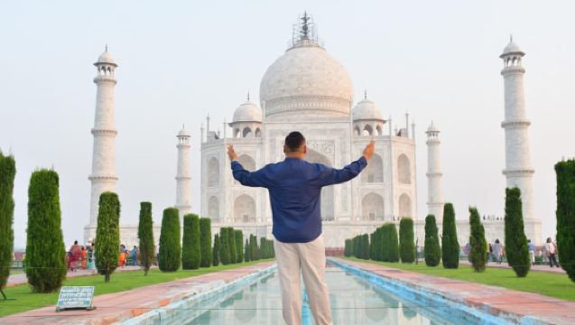 デリー発：5つ星ランチ付き タージ・マハル＆アーグラ プライベートツアー