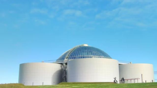 冰島雷克雅未克地標打卡+出海尋鯨+天空溫泉放鬆包車深度遊