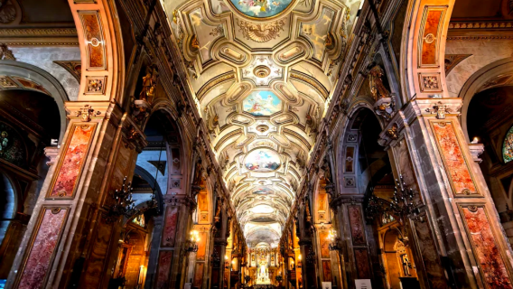 1-day tour of Plaza de Armas de Santiago + Metropolitan Cathedral + Santa Lucía Hill with private charter in Santiago, Chile