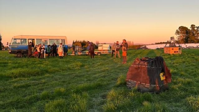 Desde Methven: Vuelo en globo aerostático en Canterbury con vino