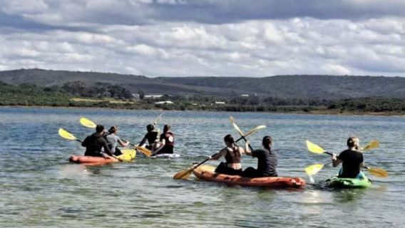 Excursión autoguiada en canoa por la laguna de Jeffreys Bay | Equipo completo | Experiencia segura incluso para principiantes