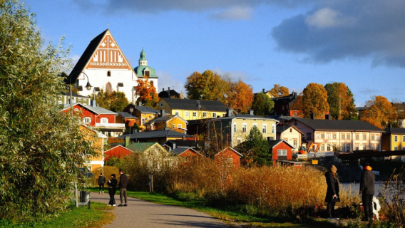 Finland Helsinki pergi-balik Porvoo | Rumah merah di tepi sungai, lorong penuh kelembutan [Lawatan sehari sewaan peribadi pilihan]