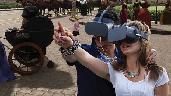 Vienna: Time Traveling Virtual Reality Sightseeing Tour