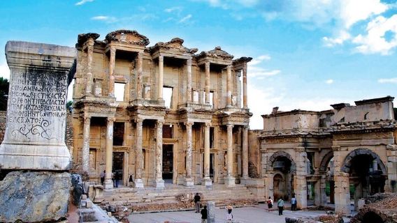 TẤT CẢ ĐÃ BAO GỒM: Di tích Ephesus, Tour tham quan Nhà của Mary bao gồm VÉ VÀO CỬA