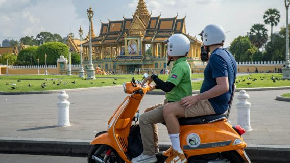 Phnom Penh: Vespa Tour