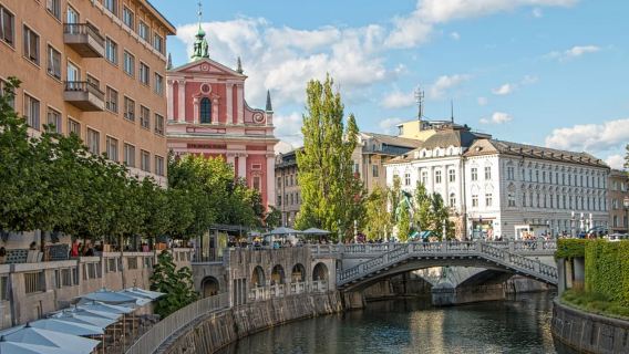Dari Zagreb: Ljubljana dan Lake Bled Day Trip dengan Minivan