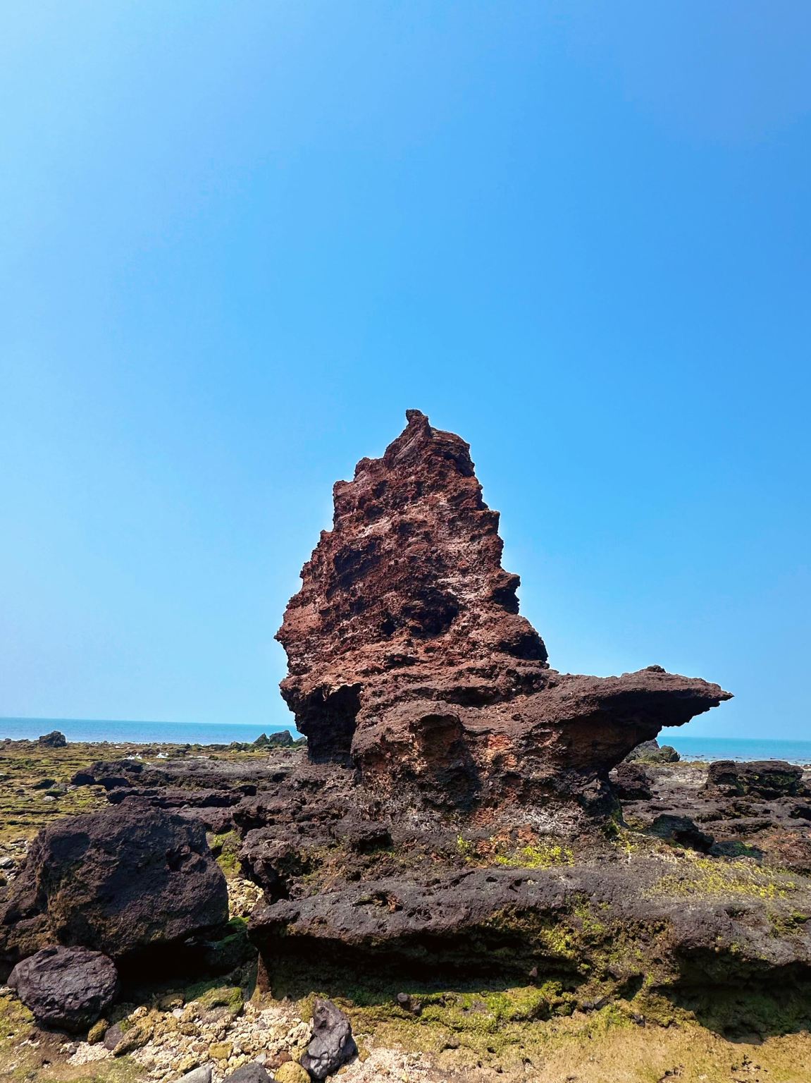 1-day Tour to Floral Rock Cave Geological Park and Dongpo Cultural Tourism Zone in Danzhou, Hainan - Bilingual Service Available in Chinese and English