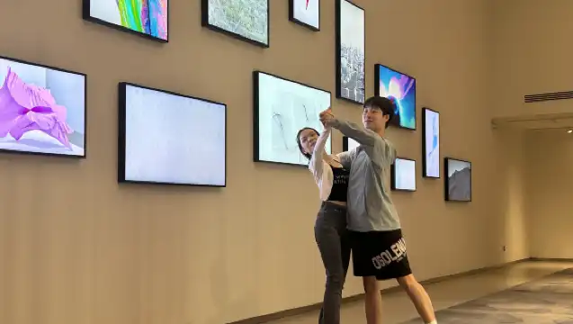 Couchsurfing - Jianghan Customs Museum + Art Afternoon Tea: Slow Living Experience on Jianghan Road Pedestrian Street