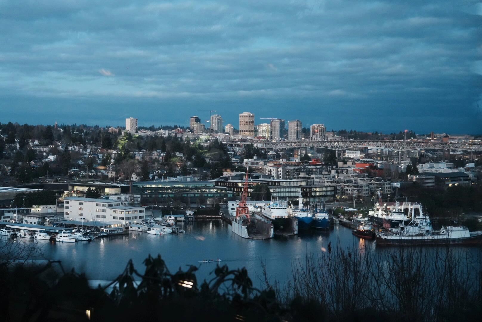 Reservation service for the popular Canlis restaurant in Seattle, USA