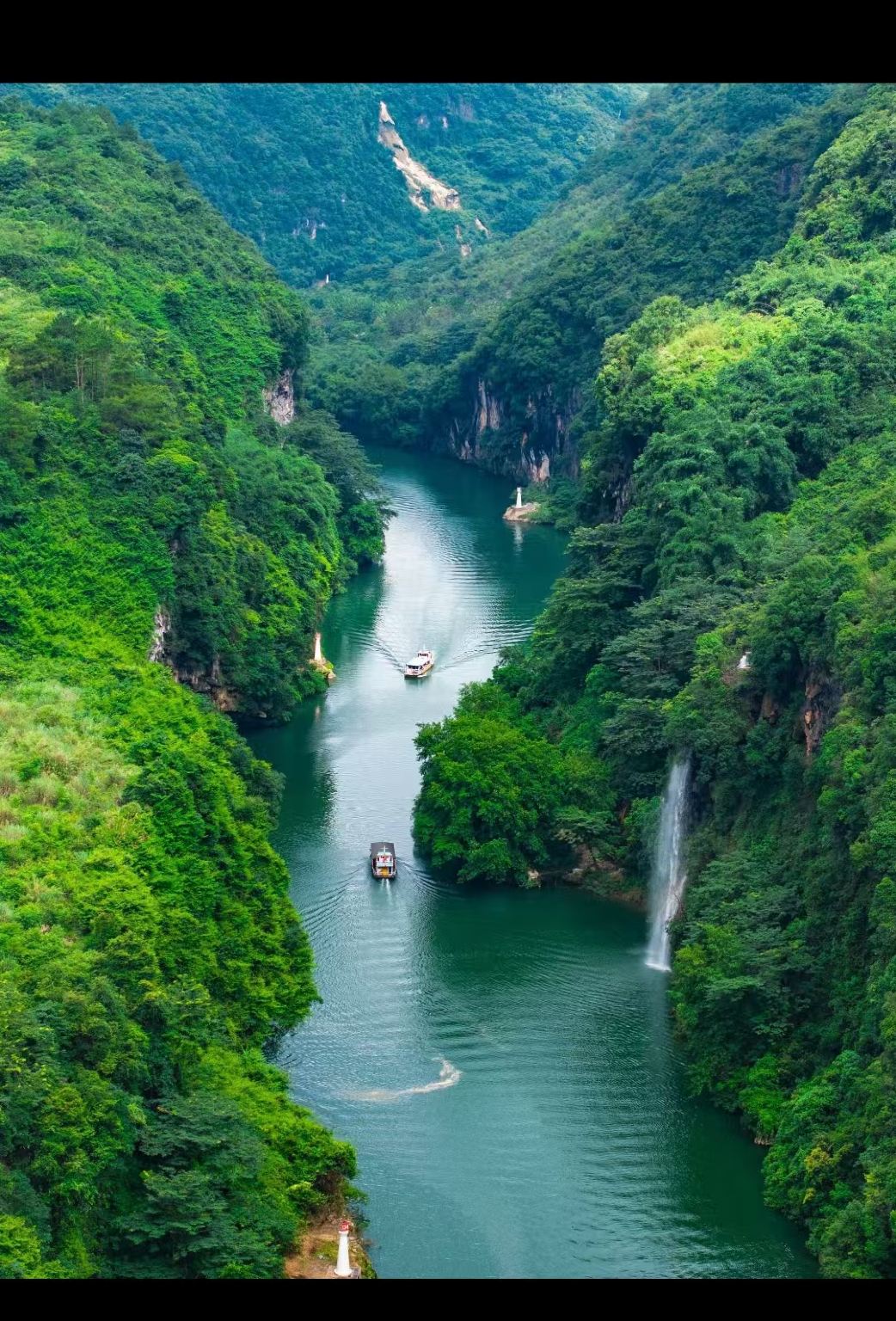 Guangzhou to Lianzhou Underground River and Huangchuan River Three Gorges Private Charter Day Tour