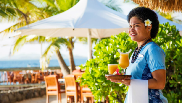 1-Day Snorkeling Tour to Fiji's Shipwreck Island [Including Lunch + Transfers]