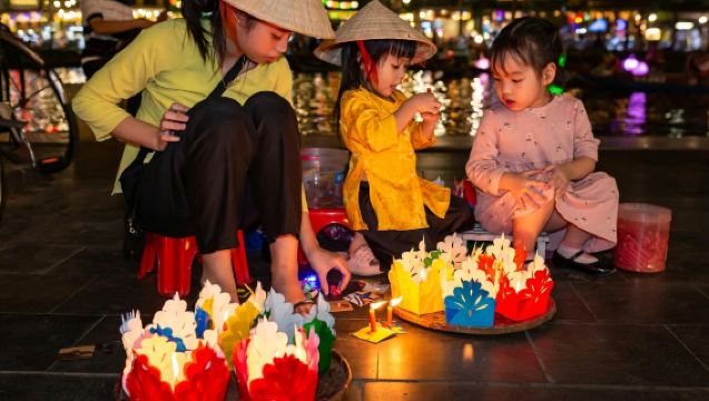 ทัวร์เมืองเก่าฮอยอันและภูเขาหินอ่อน พร้อมบริการ Fast Track ที่สนามบินดานัง