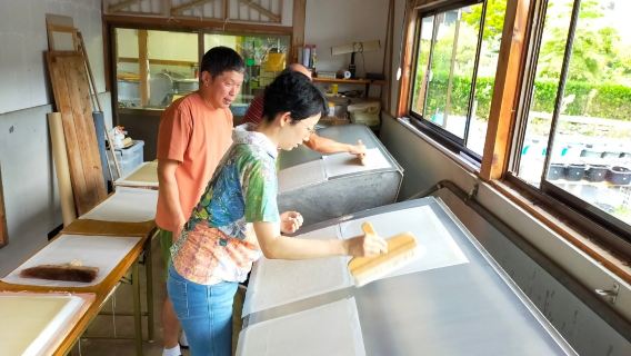 [Plant and washi paper workshop] Nara/Yoshino handmade washi paper workshop experience (half-day course)/including translation choose one of two experience options