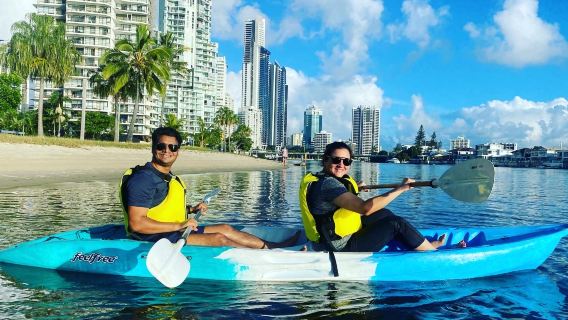 1,5 times kajaktur i Surfers Paradise på Gold Coast (inkl. udstyr og guide)
