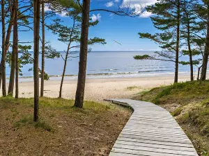 Half-Day Private Trip to Jurmala town and seaside from Riga