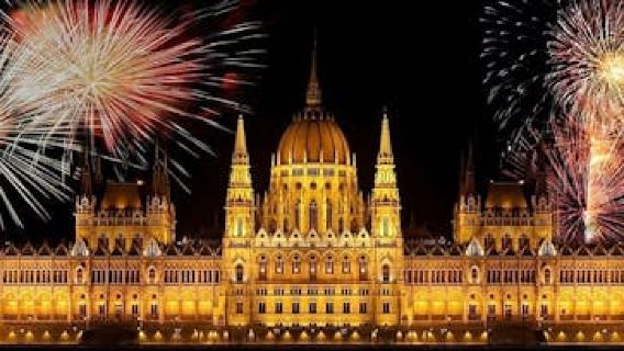 Budapest New Year cruise with dinner and free drinks