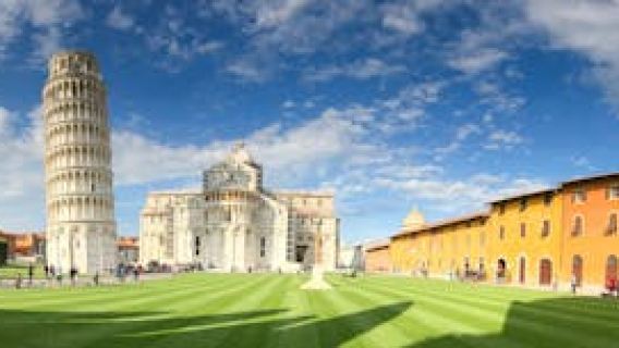 Self guided tour with interactive city game of Pisa