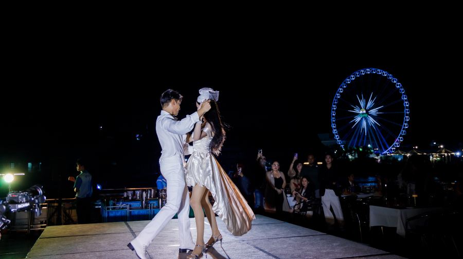 曼谷嘉年華號夜遊湄南河 - Asiatique The Riverfront 碼頭