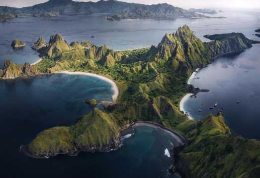 Komodo 8 Attractions + Sunset Day Tour: Hotel Pickup, Pure Play Group, Snorkeling at Sea