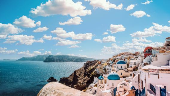 Santorini Island Tour: Oia + Capital Fira + Traditional Village Pyrgos + Red Beach