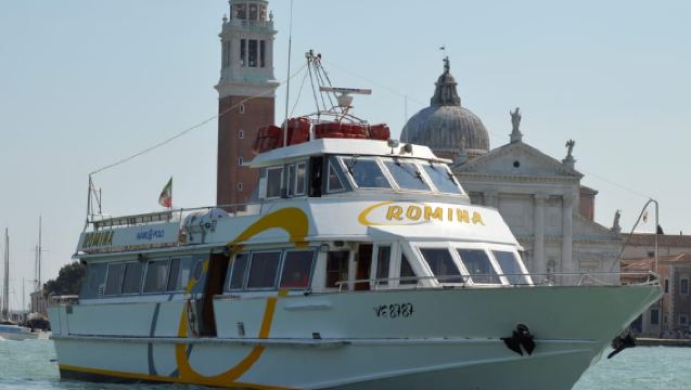 푼타 사비오니(Punta Sabbioni) 출발, 무라노(Murano)와 부라노(Burano) 오후 투어