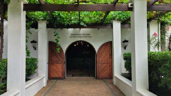 Ab Kapstadt: Stellenbosch: Ganztägige Weintour zu vier Weingütern