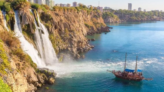 Antalya: Guided Old Town Tour with Boat Trip and Lunch