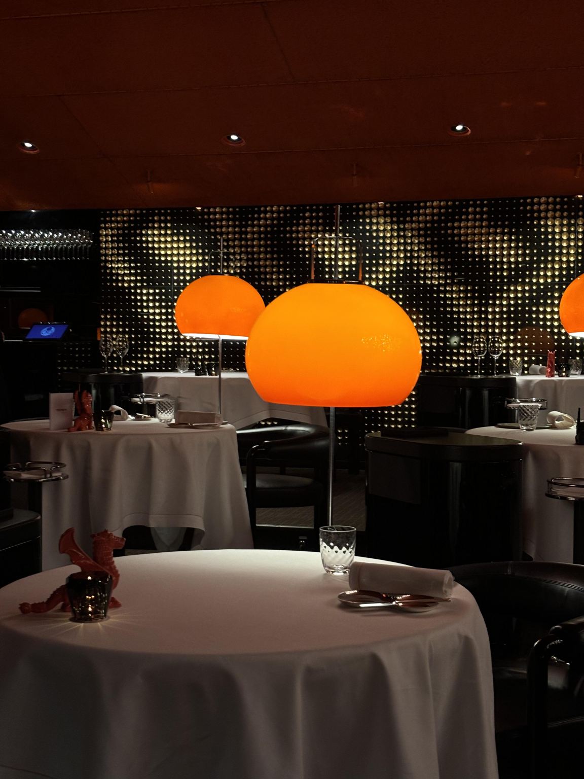 Servicio de reservas en restaurantes para el Tantris Rot en Múnich, Alemania