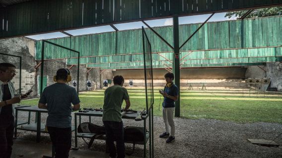 Thailand Bangkok Safari World + Navy shooting range + Seagull Pier + Chinatown 1-day tour