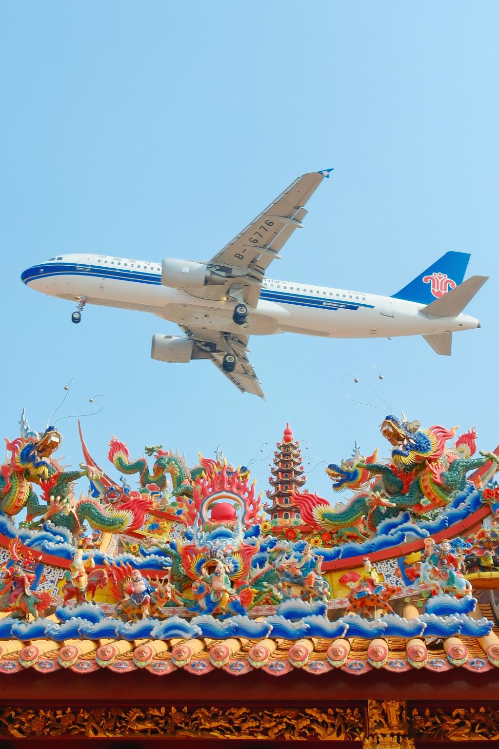 Xiamen citywide: Manual tour commentary/business translation/guide/local guide services available in Chinese! English! Russian! French! Other languages available upon request. Please inquire before booking for customized matching.