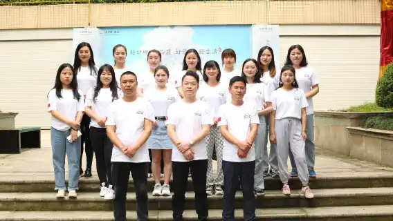 湖南張家界好口碑持證導遊一對一人員導覽+陪玩遊覽(中文/英文/韓語/自駕車私人導遊)