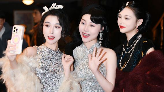 Wuhan travel : East lake | Yellow Crane Tower | Hankou district Guided Tour