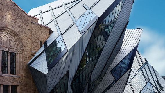 加拿大多倫多卡薩羅馬城堡+安大略博物館+電視塔一日遊