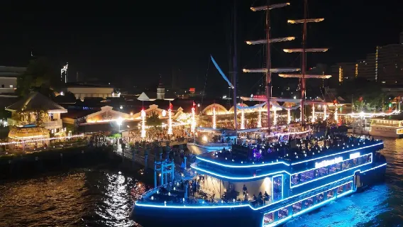 ROYAL PRINCESS Dinner Cruise at Asiatique The Riverfront Bangkok by Trip from 1,000 THB
